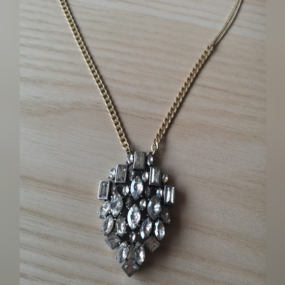 Stella & Dot crystal cluster necklacd - Picture 4 of 4